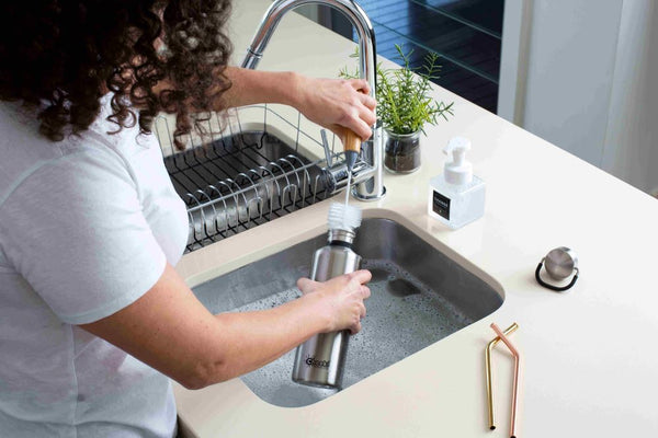 Why handwashing is the best way to wash your reusable drinkware
